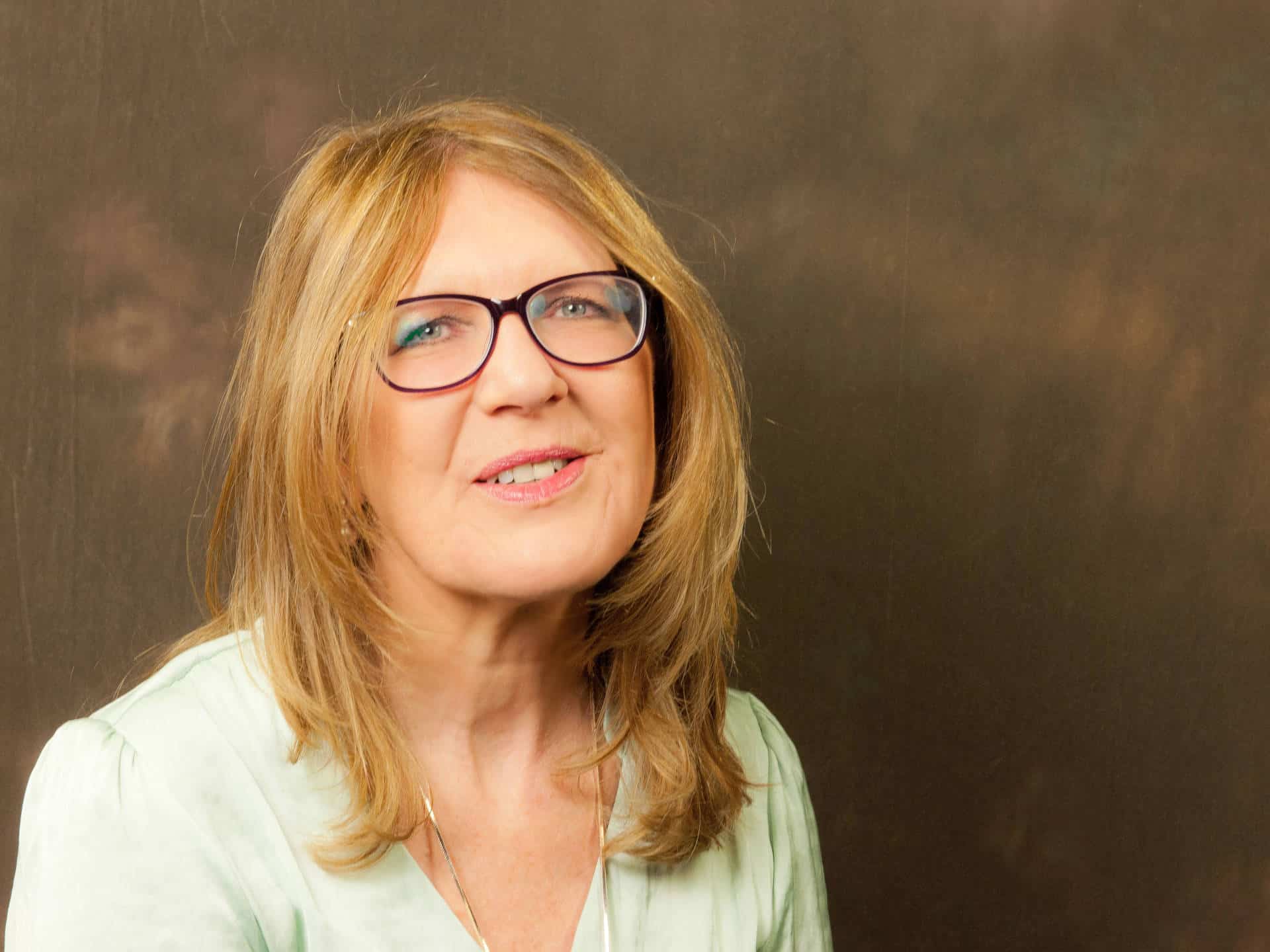 Linda McKenna Irish Poet Doire Press